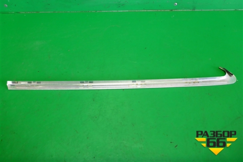 Накладка стекла заднего правого (глухого универсал) (8K9853346R) для Audi A4 (В8) с 2007-2015г (А4)