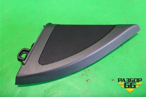 Накладка двери передней левой уголок (8K0035423) для Audi A4 (В8) с 2007-2015г (А4)