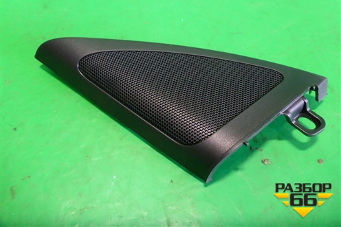 Накладка двери передней левой уголок (8K0035423) для Audi A4 (В8) с 2007-2015г (А4)