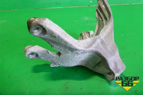 Кронштейн двигателя правый (2.0л CDN) (8K0199308BT) для Audi A4 (В8) с 2007-2015г (А4)