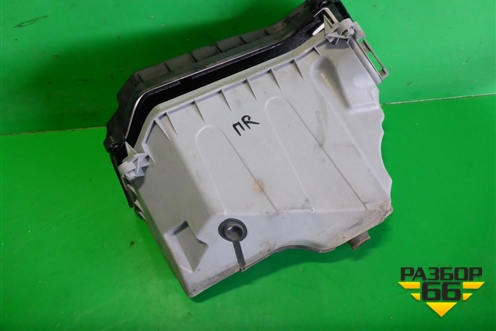 Корпус блока предохранителей (правый руль) (8K2907355D) для Audi A4 (В8) с 2007-2015г (А4)