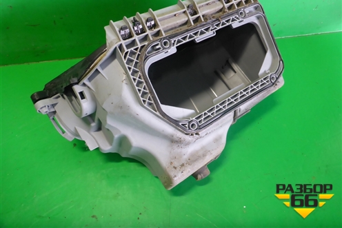 Корпус блока предохранителей (правый руль) (8K2907355D) для Audi A4 (В8) с 2007-2015г (А4)