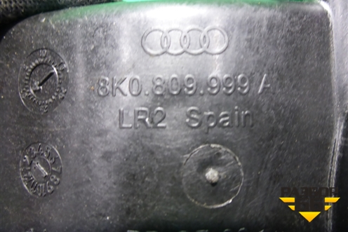 Лючок бензобака (8K0809999A) для Audi A4 (В8) с 2007-2015г (А4)