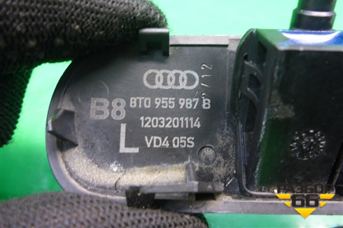 Форсунка омывателя лобового стекла (левая с подогревом) (8T0955987B) для Audi A4 (В8) с 2007-2015г (А4)