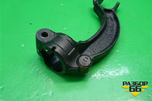 Кронштейн амортизатора переднего (левый нижний) для Audi A4 (В8) с 2007-2015г (А4)