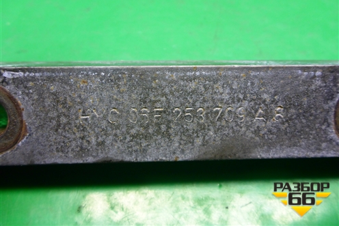 Кронштейн выпусного коллектора (06F253709А) для Audi A4 (В8) с 2007-2015г (А4)