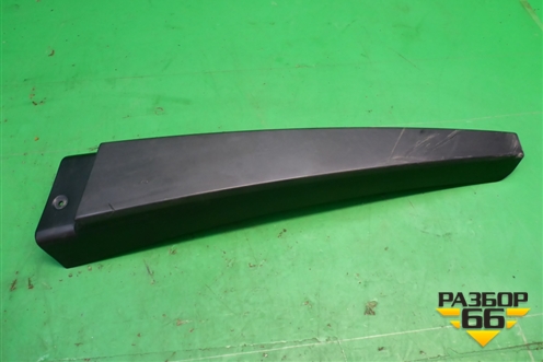 Накладка стойки (центральной правой) (8200073436) для Renault Megane 2 с 2002-2009г (Меган)