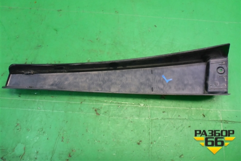Накладка стойки (центральной левая) (8200073435) для Renault Megane 2 с 2002-2009г (Меган)