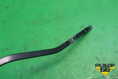 Поводок стеклоочистителя правый (8200417219) для Renault Megane 2 с 2002-2009г (Меган)