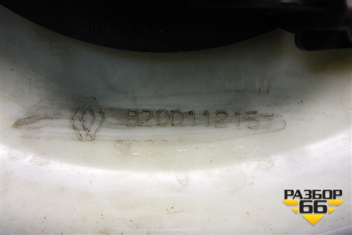 Накладка внутренняя на консоль (8200112157) для Renault Megane 2 с 2002-2009г (Меган)