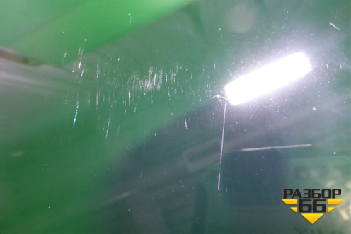 Стекло двери задней правой форточка (седан) для Renault Megane 2 с 2002-2009г (Меган)