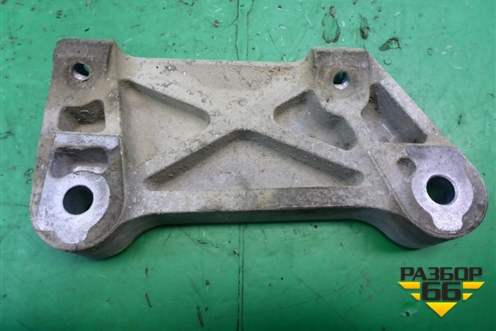 Кронштейн компрессора кондиционера (2.4л K24Z4) для Honda CR-V(RE) с 2006-2012г (ЦРВ СРВ)