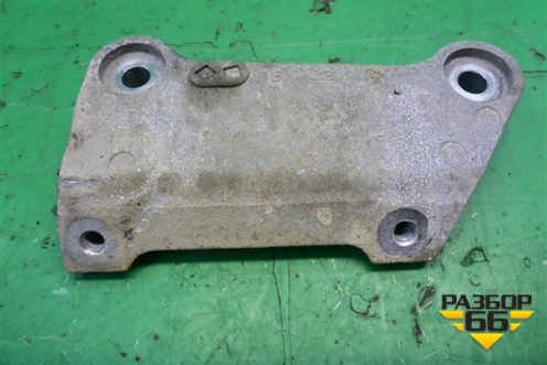 Кронштейн компрессора кондиционера (2.4л K24Z4) для Honda CR-V(RE) с 2006-2012г (ЦРВ СРВ)