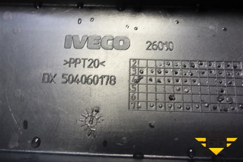 Полка правая (504060178) для Iveco Daily с 2006-2011г (Дейли)