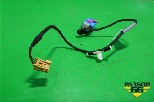 Проводка двери передней правой (на обшивку) (8K0971036A) для Audi A4 (В8) с 2007-2015г (А4)