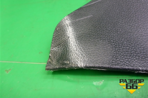 Накладка внутренняя (на консоль правая) (1Z1863046A) для Skoda Octavia (А5) с 2004-2013г (Октавия)