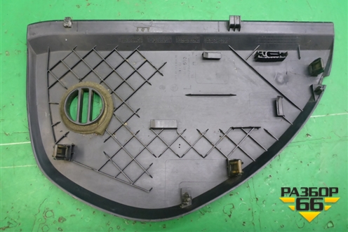 Накладка на торпедо (левая) (1Z0857503) для Skoda Octavia (А5) с 2004-2013г (Октавия)