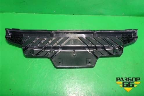 Кронштейн заднего бампера центральный (4M0807329) для Audi Q7 c 2015г (Ку 7)