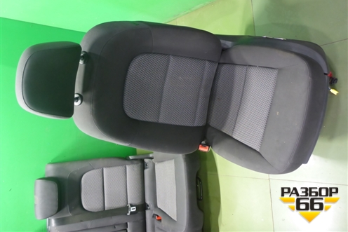 Сиденья комплект (правый руль, с AIR BAG и подогревом электро регулировка) для Audi Q5 c 2008-2017г (Ку 5)