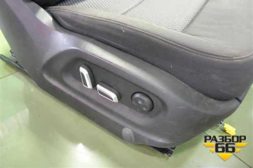 Сиденья комплект (правый руль, с AIR BAG и подогревом электро регулировка) для Audi Q5 c 2008-2017г (Ку 5)