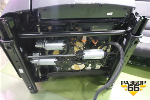 Сиденья комплект (правый руль, с AIR BAG и подогревом электро регулировка) для Audi Q5 c 2008-2017г (Ку 5)