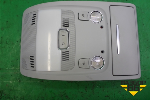 Плафон салонный передний (8T0947135BF) для Audi Q5 c 2008-2017г (Ку 5)