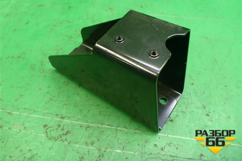 Кронштейн (крепления буксировочной петли левый) (8R0813383) для Audi Q5 c 2008-2017г (Ку 5)