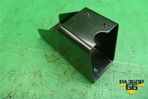 Кронштейн (крепления буксировочной петли правый) (8R0813384) для Audi Q5 c 2008-2017г (Ку 5)