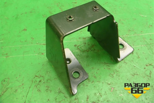 Кронштейн (крепления буксировочной петли) (8R0813383H) для Audi Q5 c 2008-2017г (Ку 5)