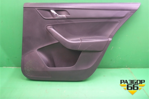 Обшивка двери задней правой под электрику (60U867024A) для Skoda Rapid с 2013г (Рапид)