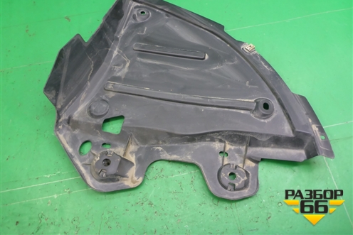 Пыльник заднего бампера левый (6RA825205E) для Skoda Rapid с 2013г (Рапид)