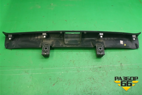 Обшивка багажника на заднюю панель (5JA863485B) для Skoda Rapid с 2013г (Рапид)