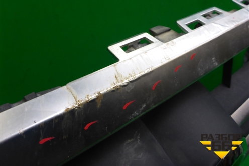 Решетка радиатора (до 2019г под парктроник) (4M0853651) для Audi Q7 c 2015г (Ку 7)