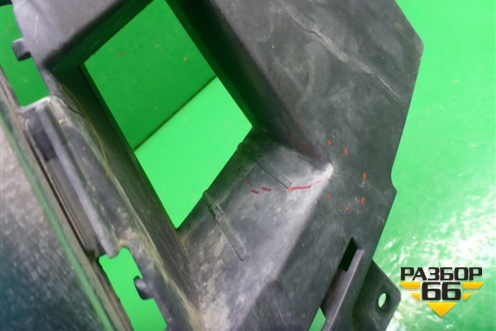 Решетка радиатора (до 2019г под парктроник) (4M0853651) для Audi Q7 c 2015г (Ку 7)