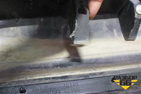 Накладка двери задней правой (7507548140) для Lexus RX 350 c 2015г (РХ)