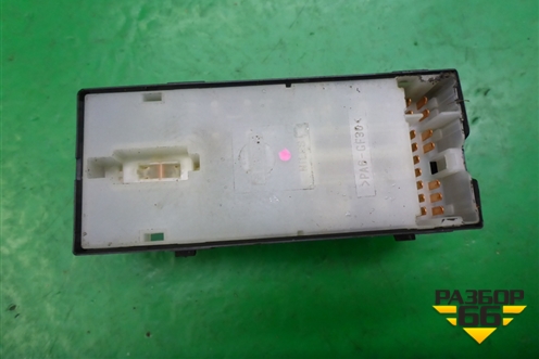 Кнопка стеклоподъёмника (передняя правая) для Nissan Murano (Z50) с 2002-2008г (Мурано)