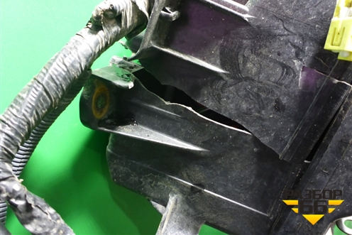 Проводка подкапотная для Toyota Isis c 2004-2018г (Исис)