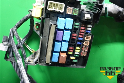 Проводка подкапотная для Toyota Isis c 2004-2018г (Исис)