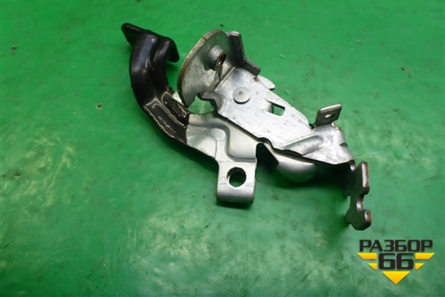 Ручка открывания лючка бензобака для Toyota Isis c 2004-2018г (Исис)