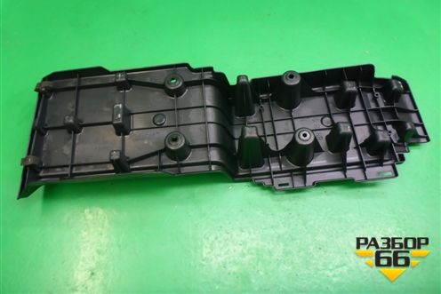 Кронштейн (5852344010) для Toyota Isis c 2004-2018г (Исис)