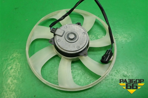 Вентилятор охлаждения радиатора для Toyota Isis c 2004-2018г (Исис)