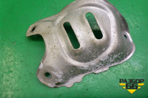 Экран тепловой для Toyota Isis c 2004-2018г (Исис)