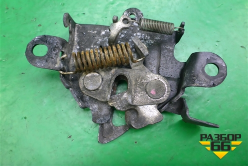 Замок капота для Toyota Isis c 2004-2018г (Исис)