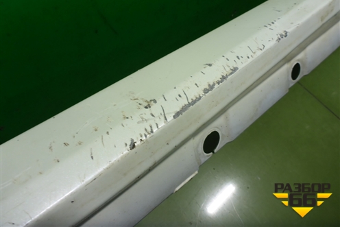 Накладка на порог наружная правая (7690244081) для Toyota Isis c 2004-2018г (Исис)