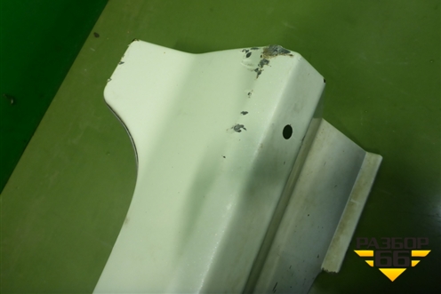 Накладка на порог наружная правая (7690244081) для Toyota Isis c 2004-2018г (Исис)