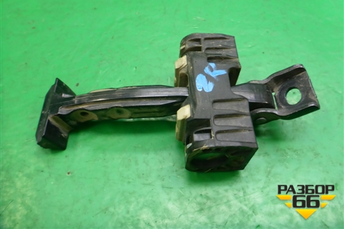 Ограничитель двери задней правой для VAZ Vesta/Веста с 2015г