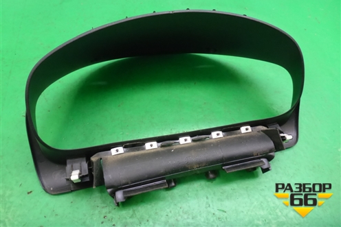 Накладка на щиток приборов (GJ6A55421) для Mazda Mazda 6 (GG) с 2002-2007г