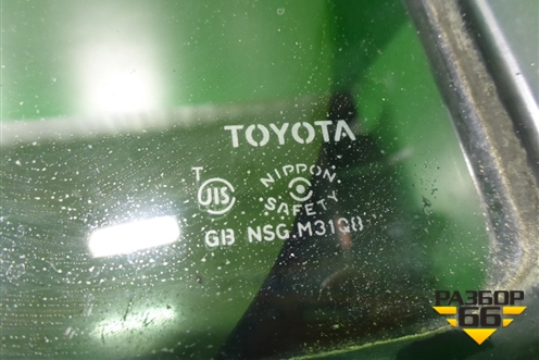 Стекло двери задней левой форточка для Toyota Isis c 2004-2018г (Исис)
