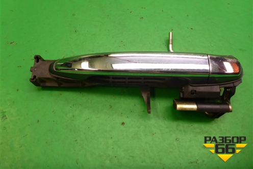 Ручка наружная двери задней левой для Toyota Isis c 2004-2018г (Исис)