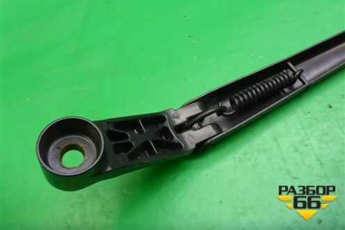 Поводок стеклоочистителя левый для Toyota Isis c 2004-2018г (Исис)